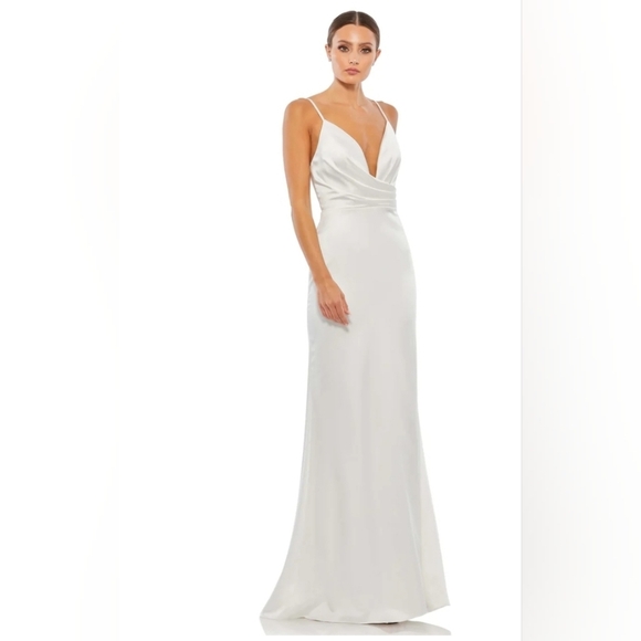 Ieena‎ for Mac Duggal,Plunging Faux Wrap  Evening Gown,White/Ivory, Size 8, NWT - Picture 1 of 14